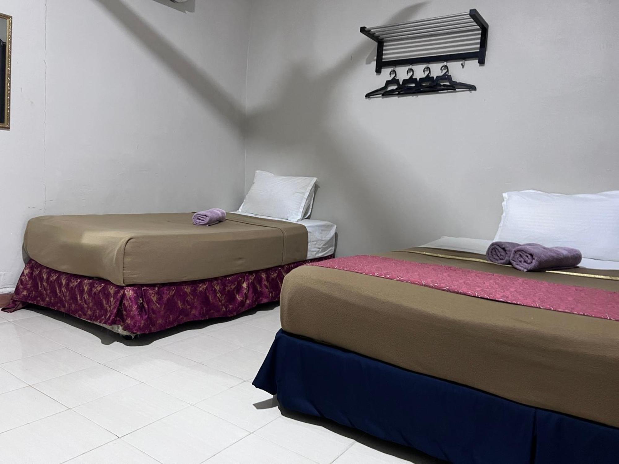 Capital O 91017 Tuba Beach Resort @ Pulau Tuba Kuah Kültér fotó
