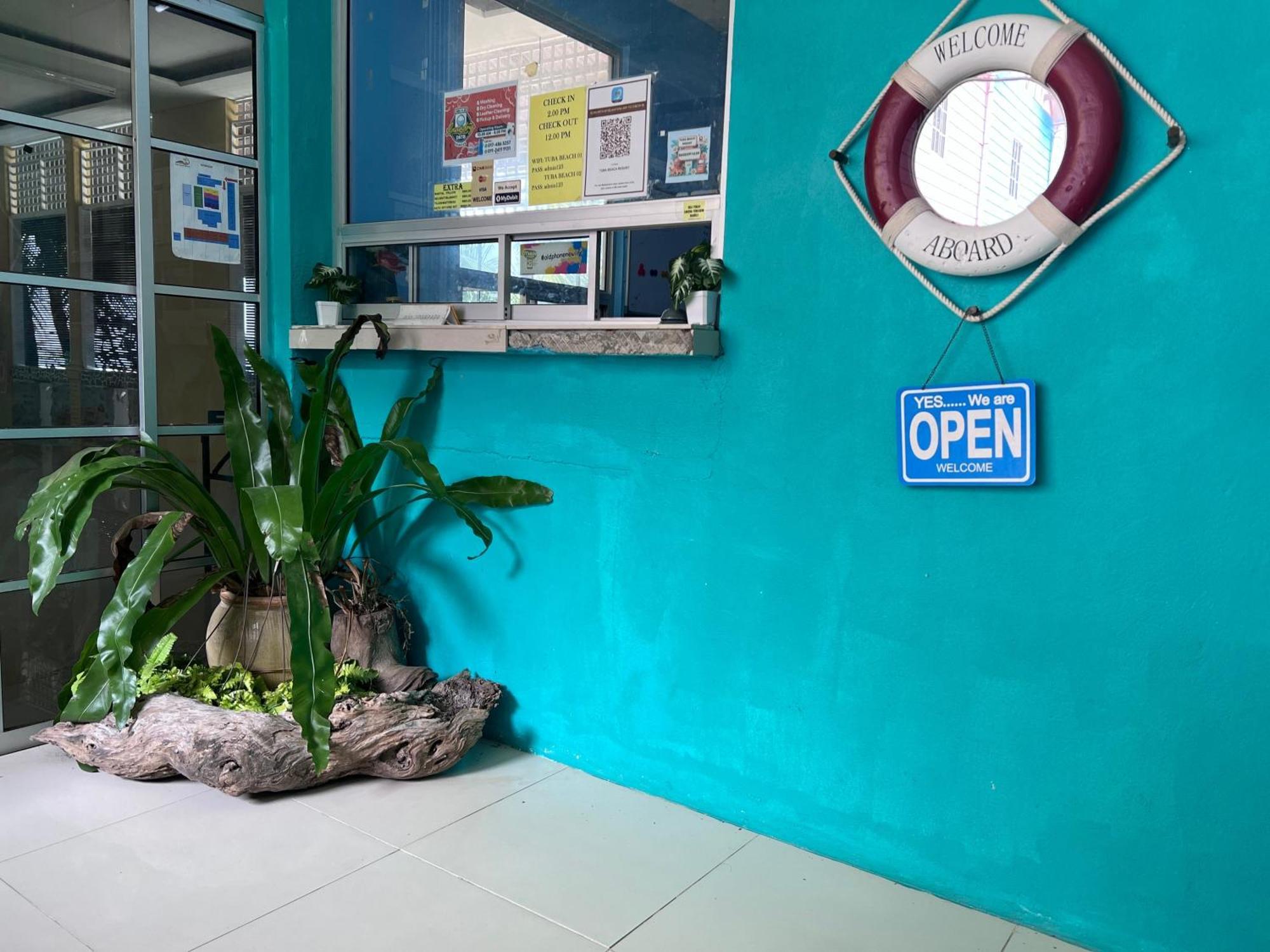 Capital O 91017 Tuba Beach Resort @ Pulau Tuba Kuah Kültér fotó